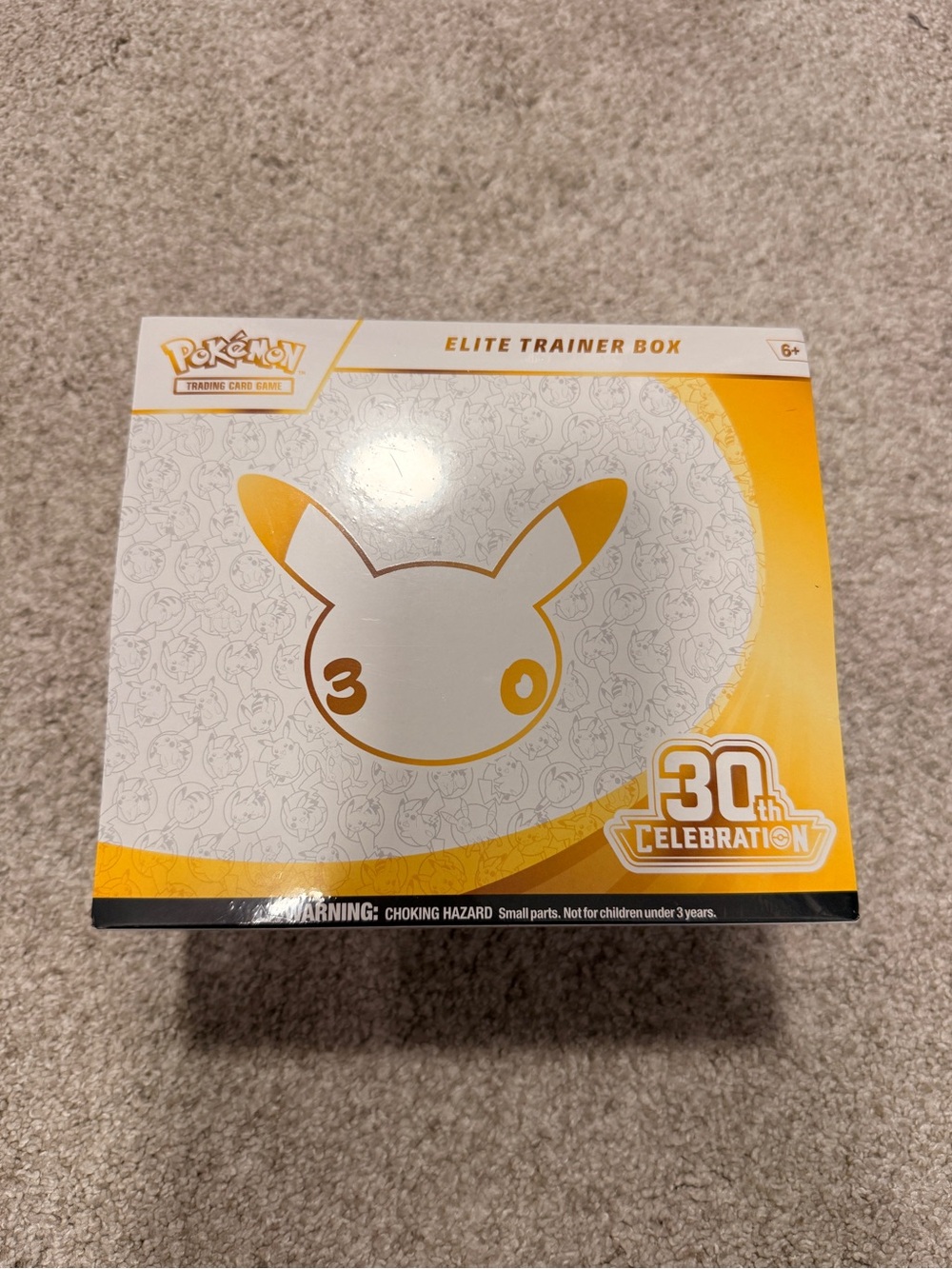 Pokemon Elite Trainer Box - White & Yellow 30th Celebration